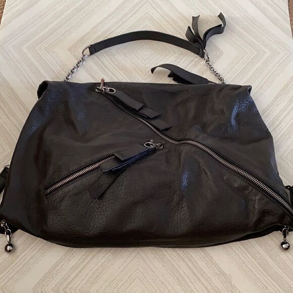 Christian Louboutin Blk Leather Zipper Cross Body - Picture 1 of 12